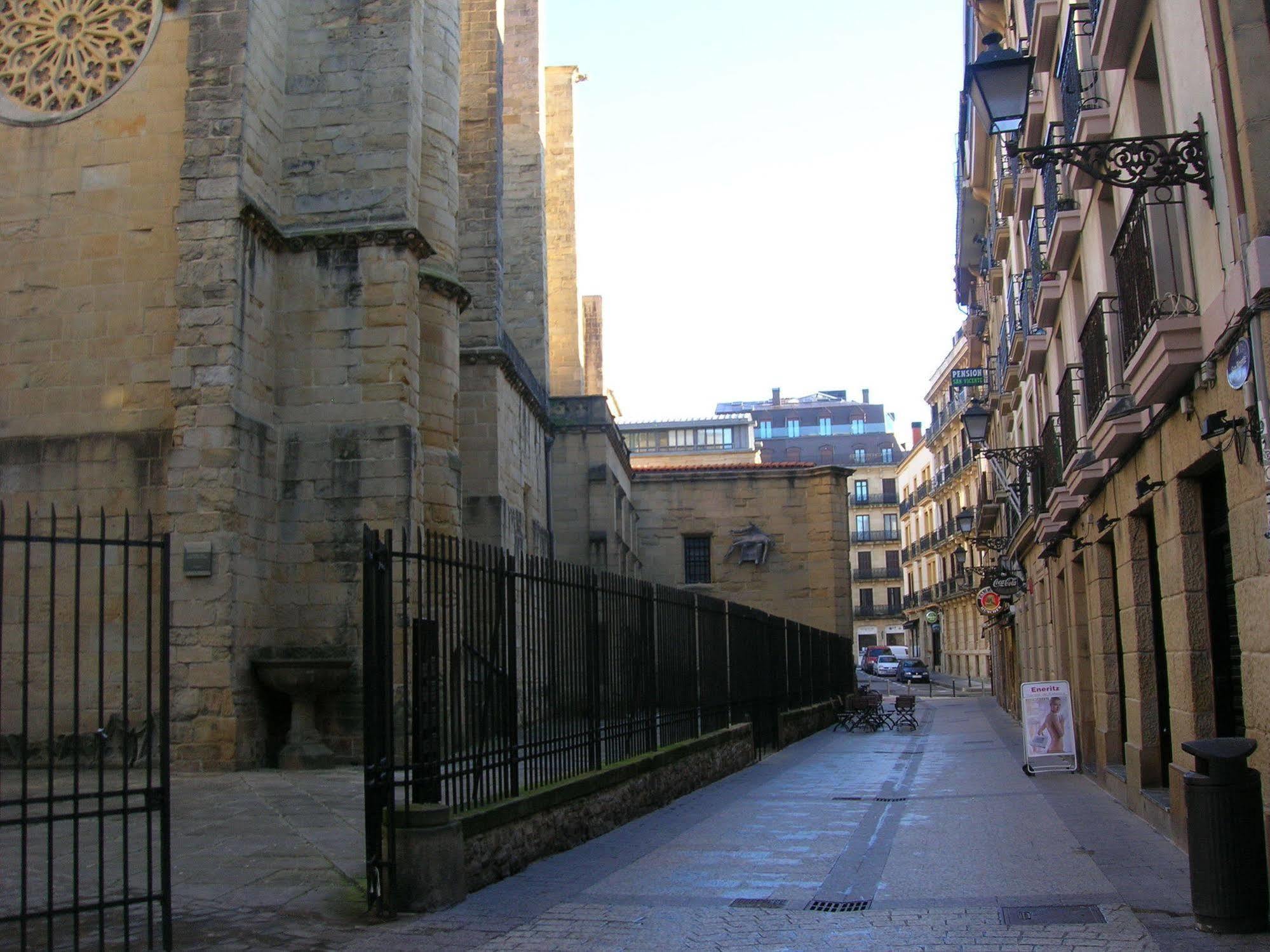 Pension San Vicente San Sebastian Buitenkant foto